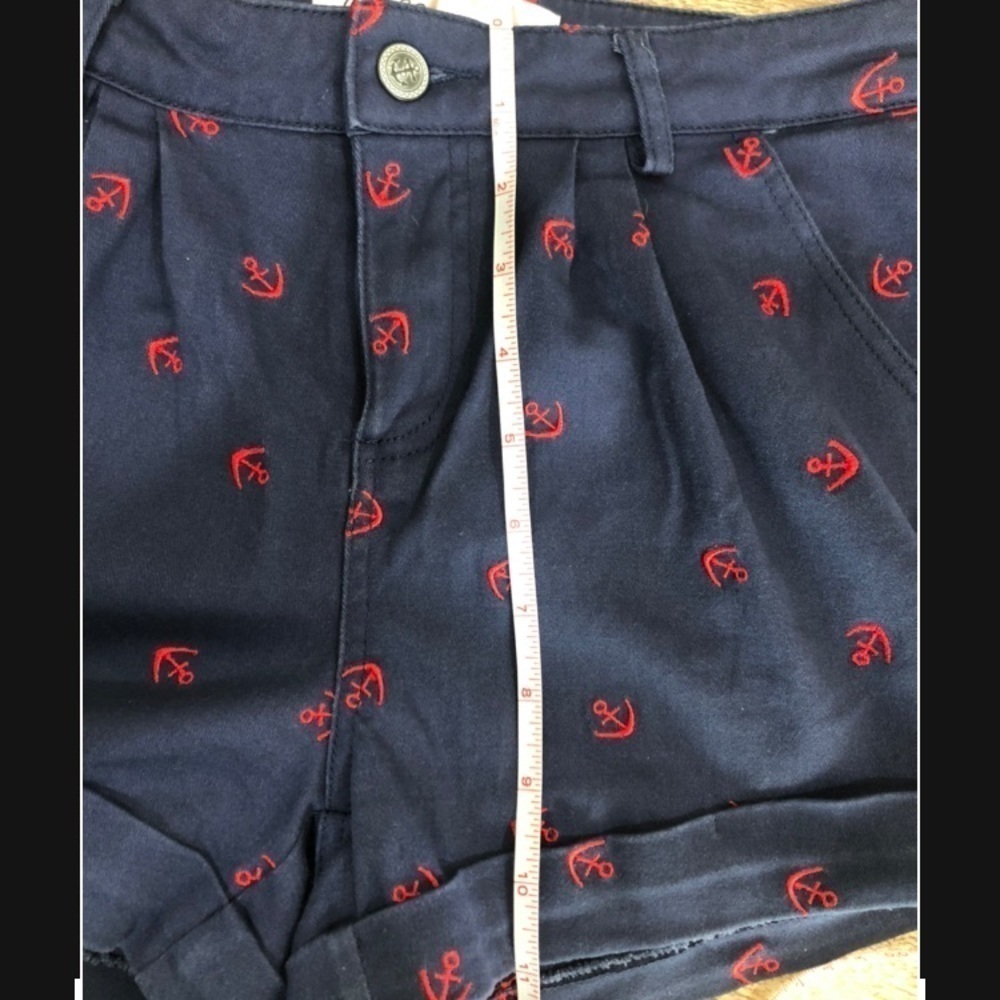 Adorable Anchor Shorts - Picture 4 of 6